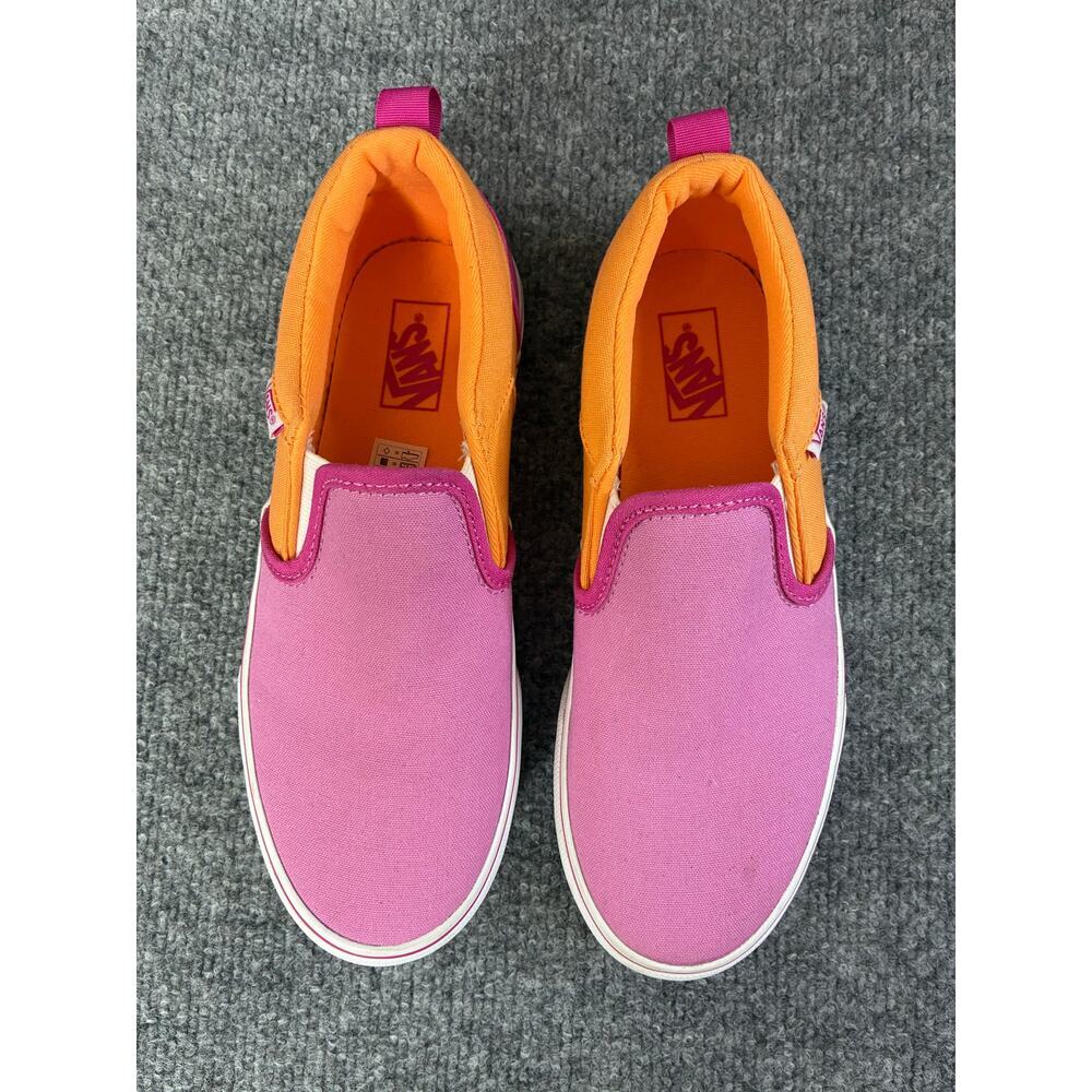 Vans - Size US MISSY 4 - New w/out Tags